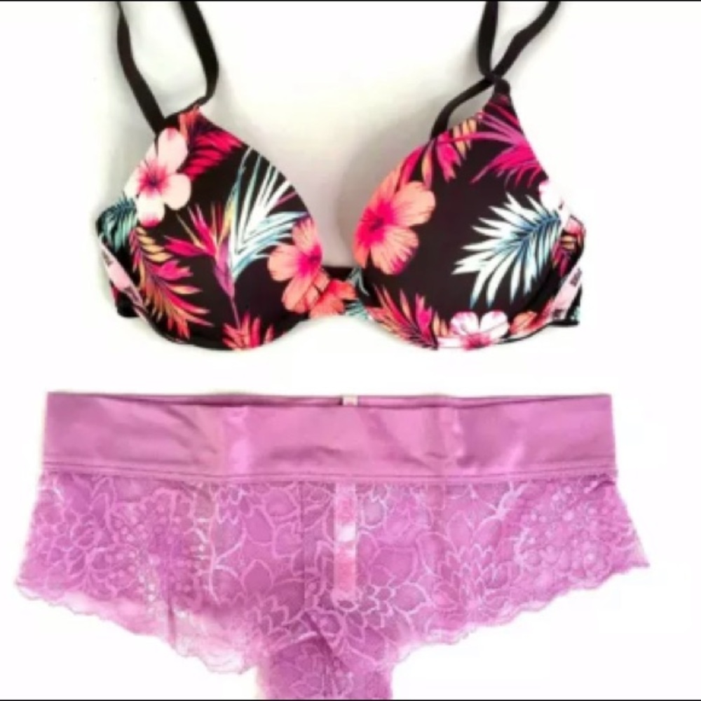 PINK VS Wear Everywhere T-Shirt Padded Bra Set 32B